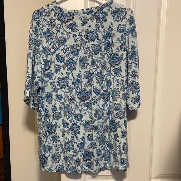 Blue Floral Patterned Top - Picture 7 of 7